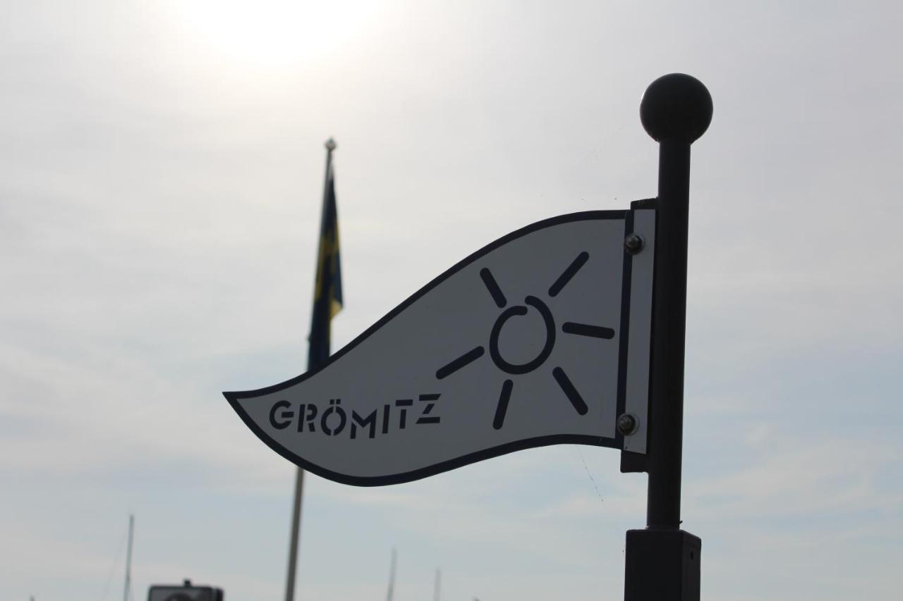 Ferienwohnungen Im Haus Strandburg Groemitz Grömitz Exterior foto
