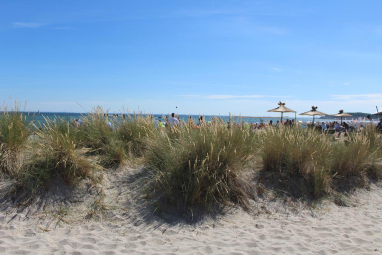 Ferienwohnungen Im Haus Strandburg Groemitz Grömitz Exterior foto
