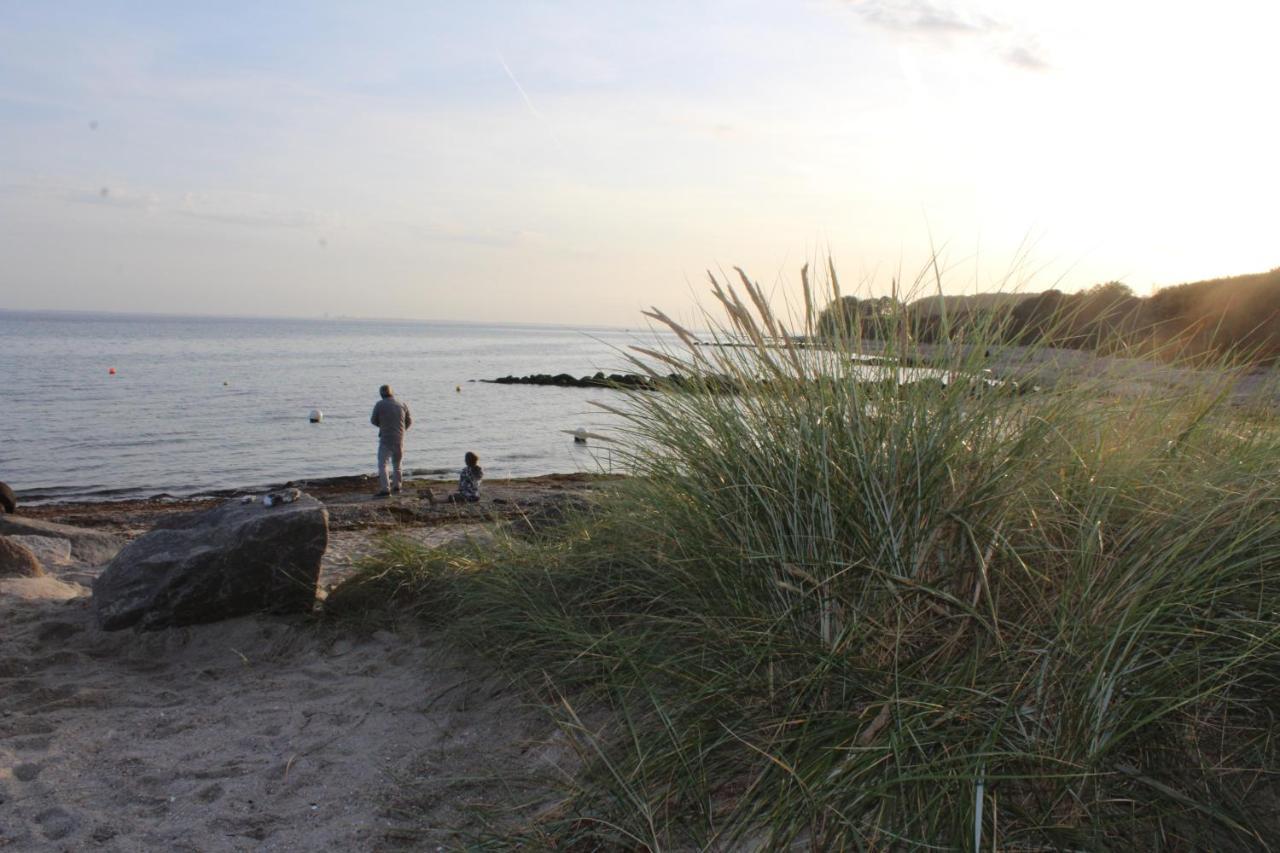 Ferienwohnungen Im Haus Strandburg Groemitz Grömitz Exterior foto