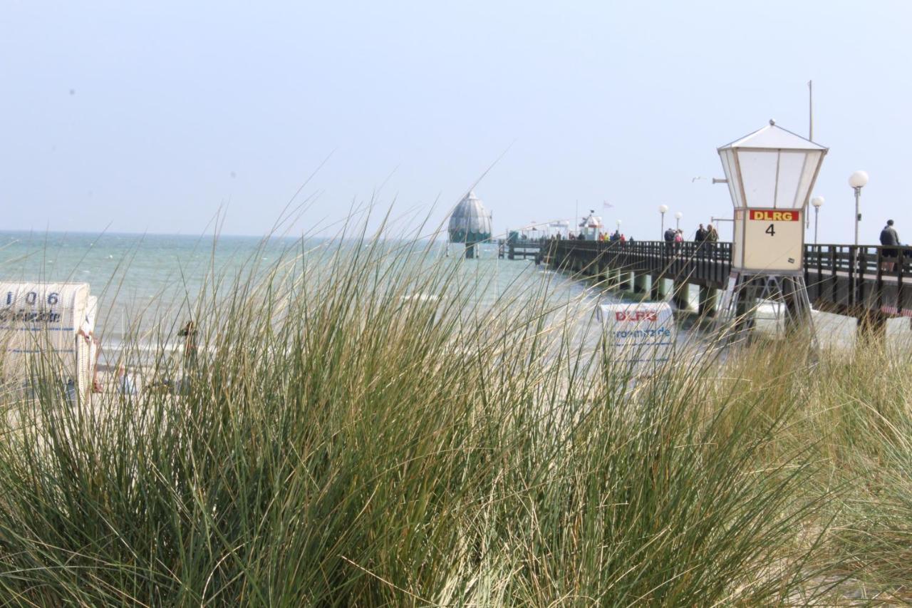 Ferienwohnungen Im Haus Strandburg Groemitz Grömitz Exterior foto