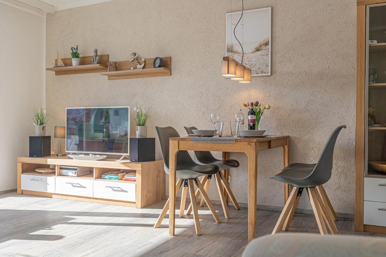 Ferienwohnungen Im Haus Strandburg Groemitz Grömitz Exterior foto